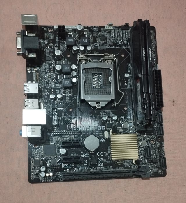 Дъно и рам памет