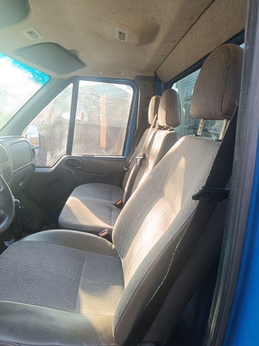 Vând carosata motor 2400