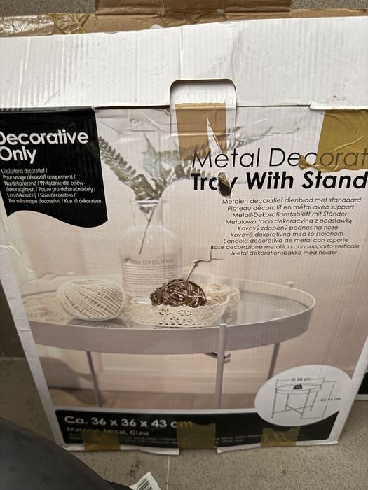 2 бр. Нови бели помощни масички