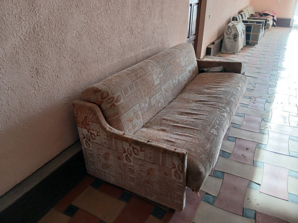 Продам мягкую мебель для дома.