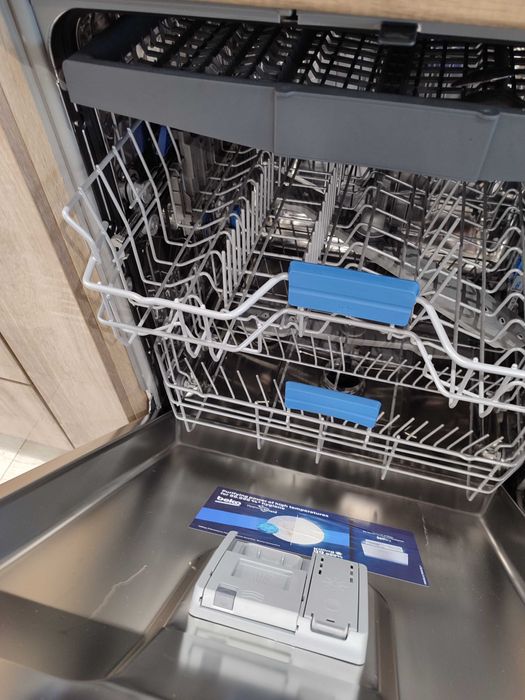 НОВО!!!   Съдомиялна за вграждане Беко