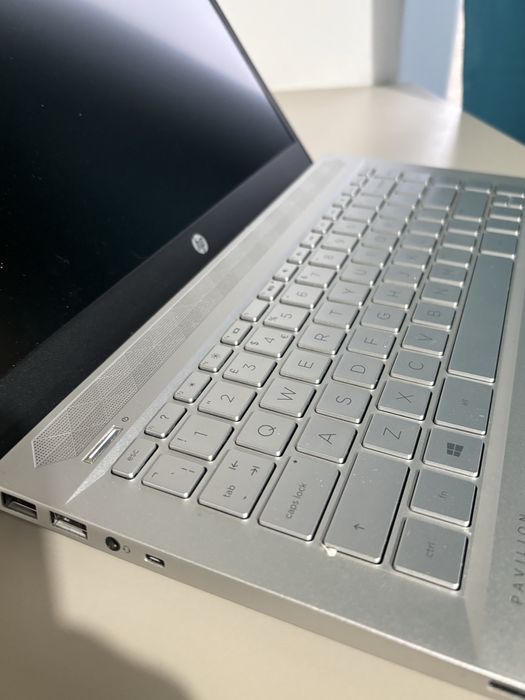 Hp 14 inch• Geanta noua cadou• i3-10th gen• 8gb • 256• utra rapid