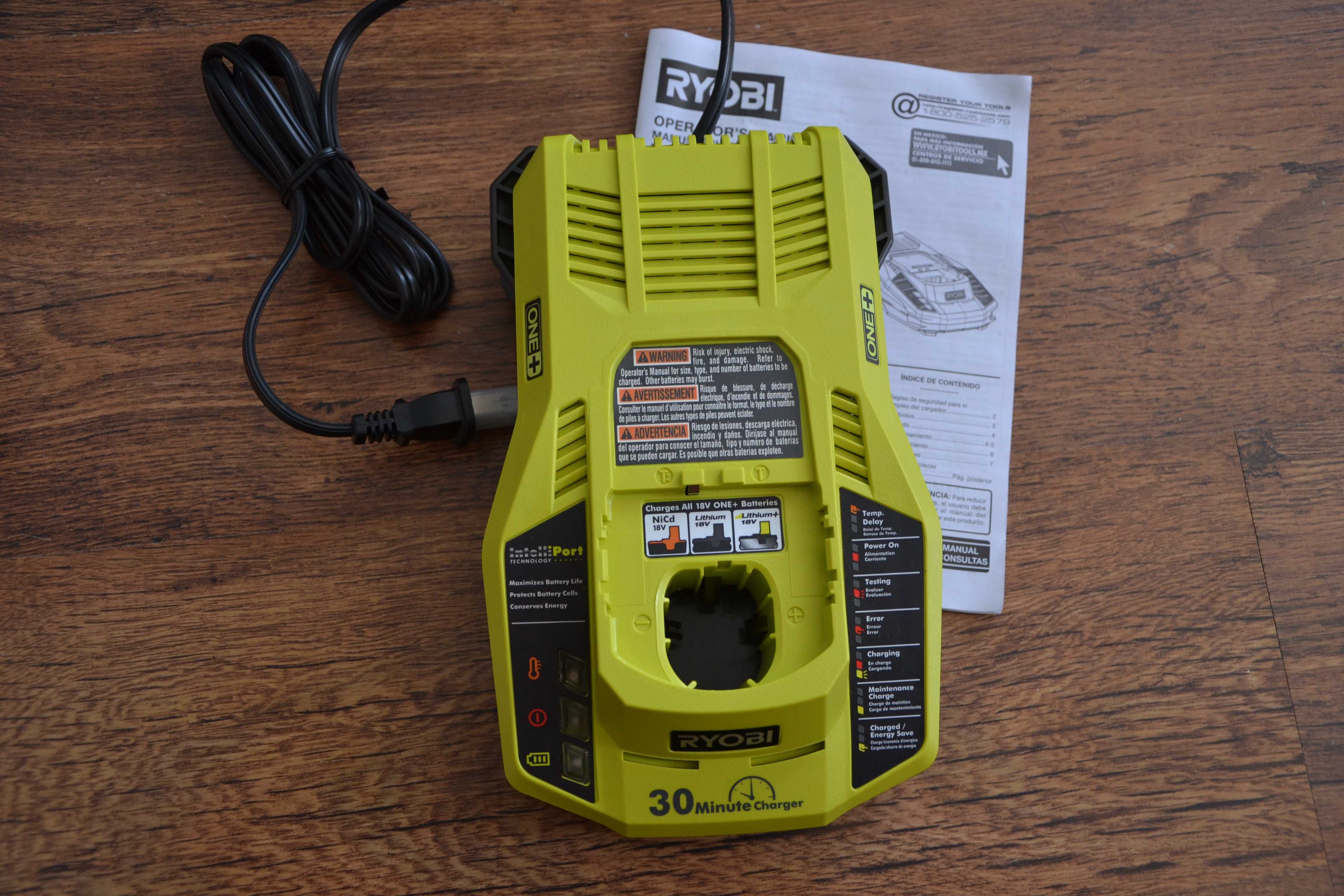 Ново зарядно устройство Ryobi  от USA на 110V