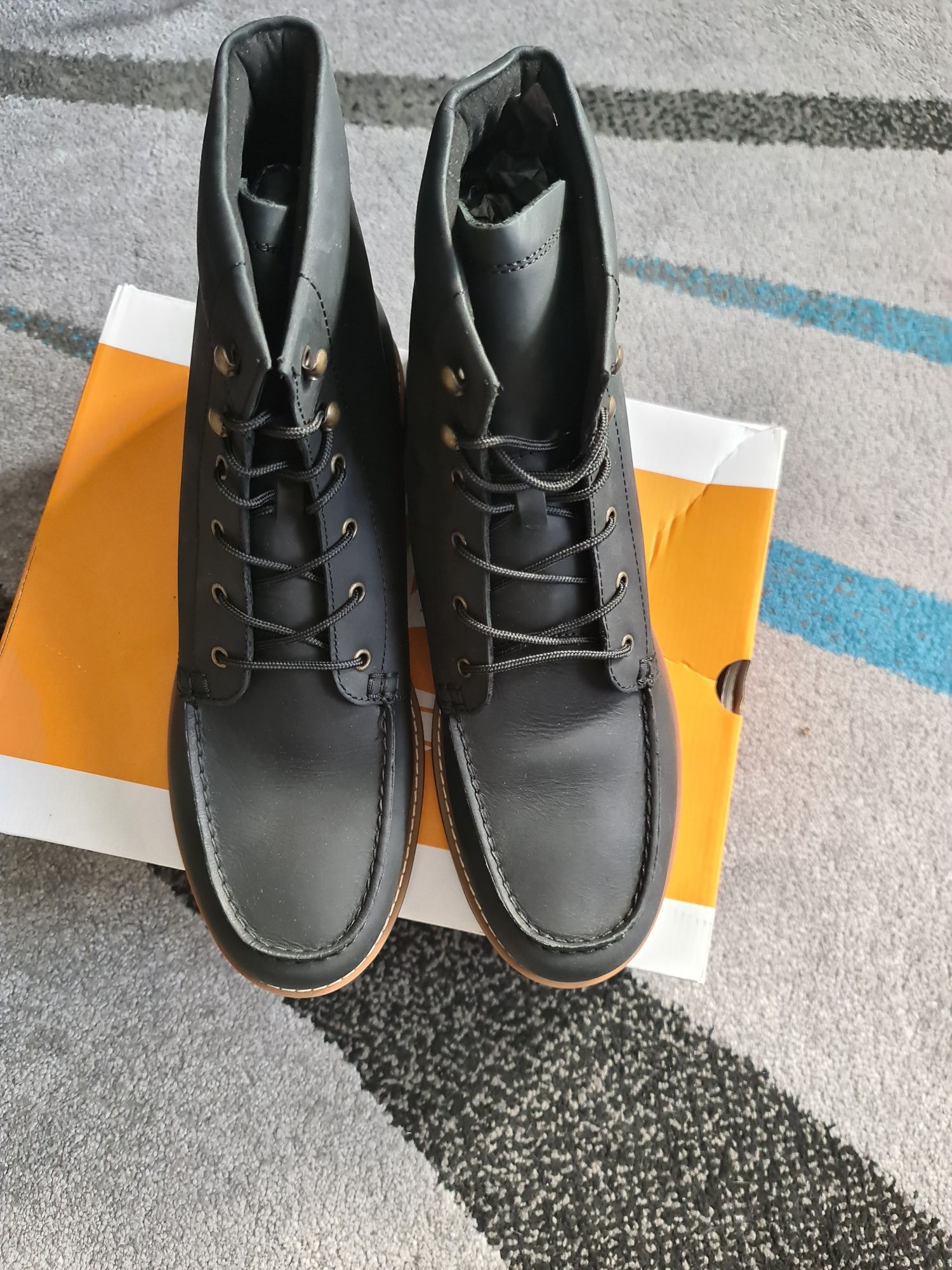 Bocanci timberland nr 49