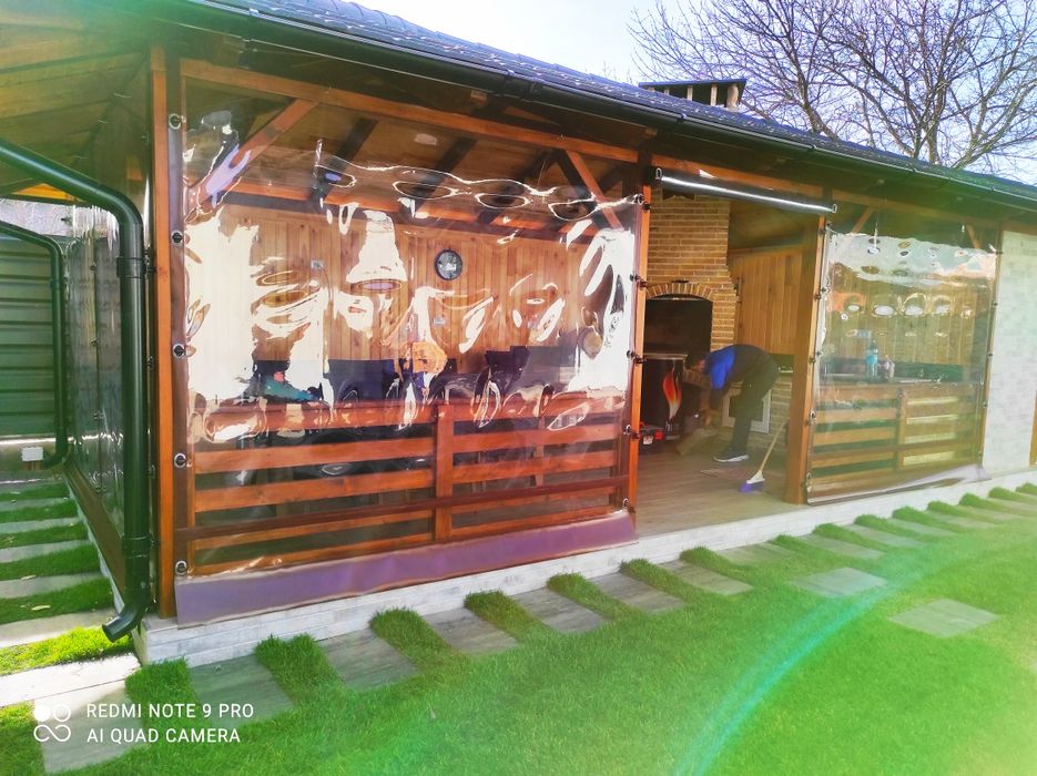 Închideri foișoare cu prelată transparentă .