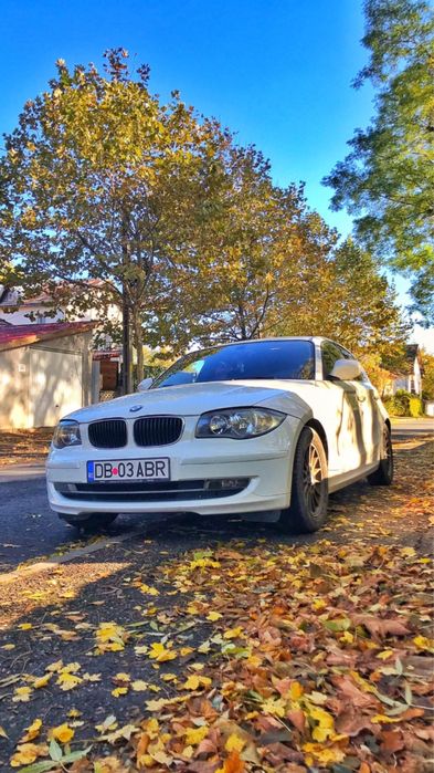 Vand bmw seria 1 pe benzina 116 i impecabila