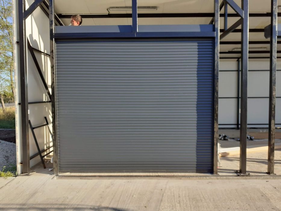 Usi garaj aluminiu tip rulou