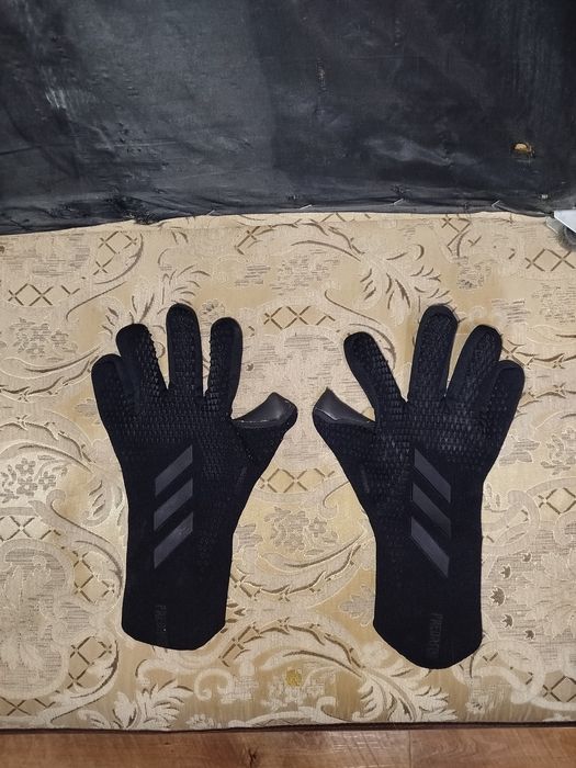 Футбольные перчатки Adidas predator оригинал