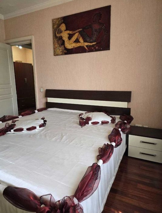 БИЙ 4/4/4,кирпич,77-серия, площадью 90м.кв