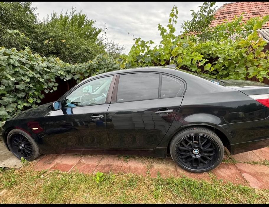 Vând BMW 535 e60