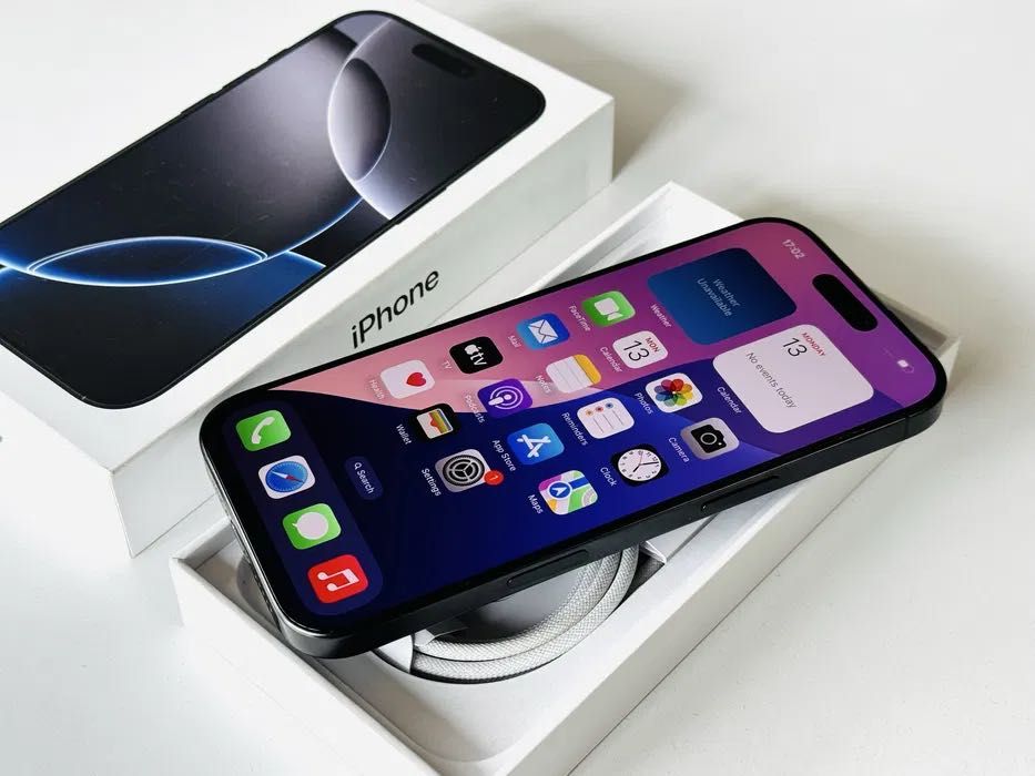 Iphone 16 Pro 128GB Black Titanium Гаранция 6 месеца