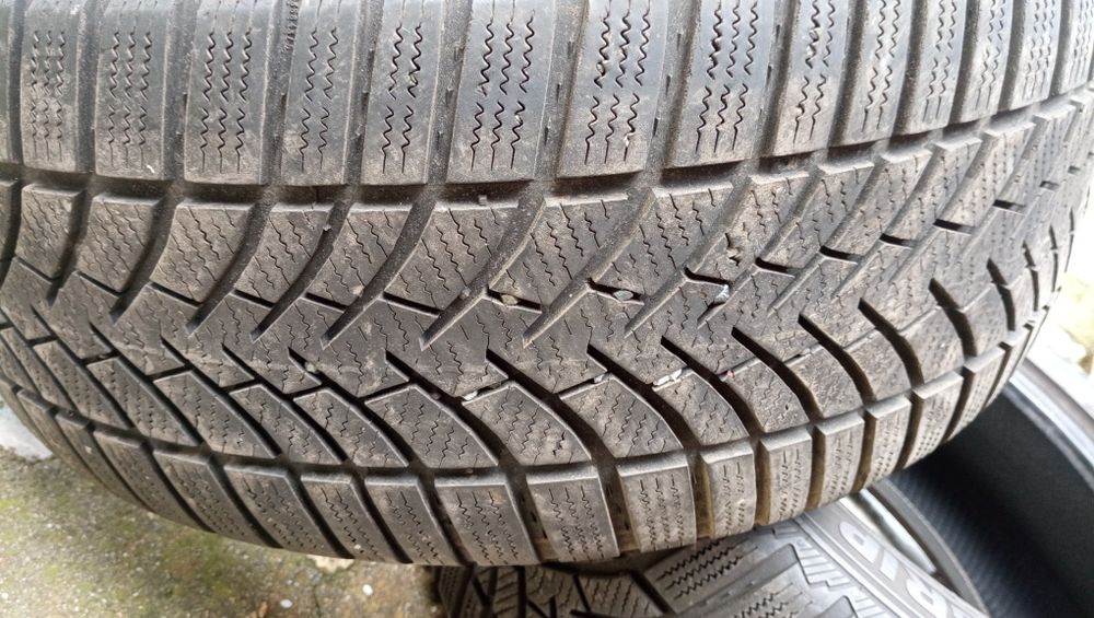 Зимни гуми 17 Ки 235/55/17