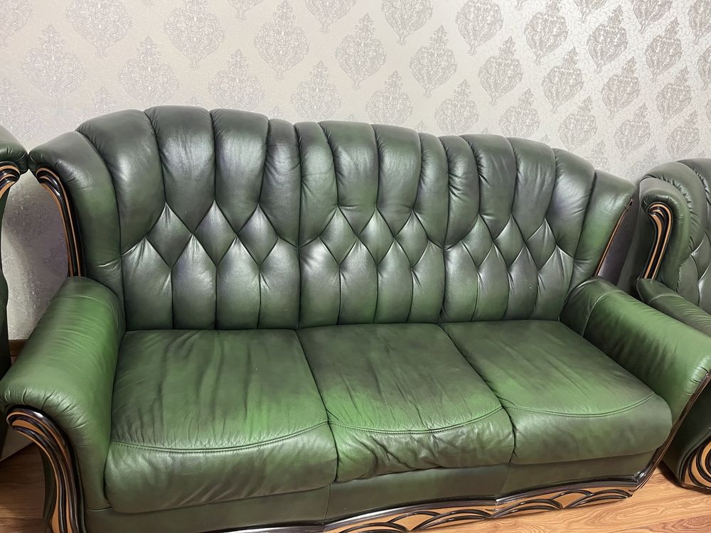 Продам кожаный белоруский диван. 3+2+1.