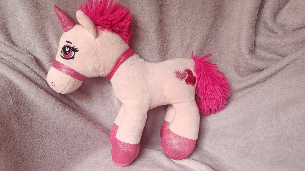 Căluț unicorn de pluș
