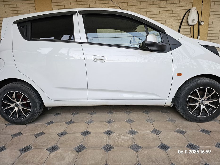 2012 Chevrolet Spark 1.0 AT