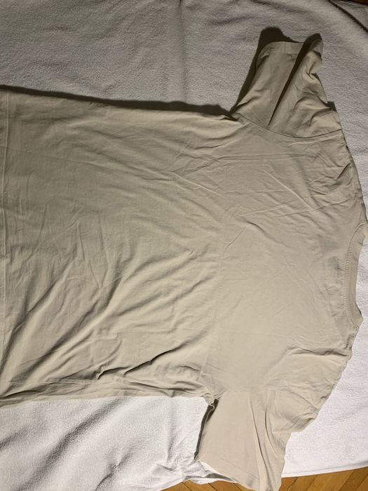 jack and jones t-shirt  Size: L Price: 20 lei