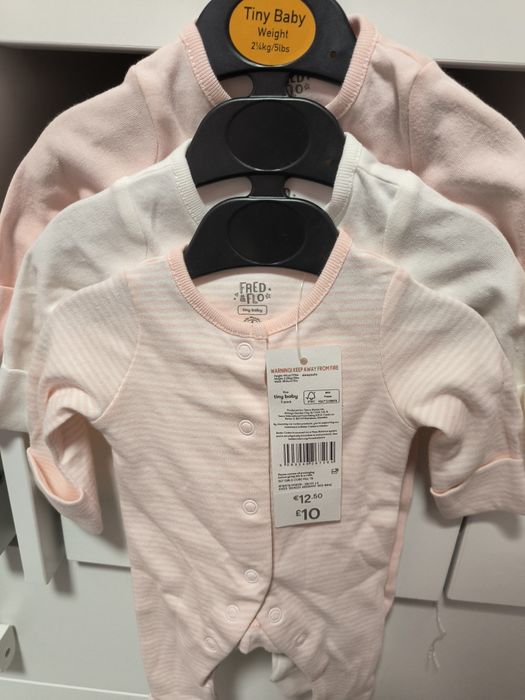 Нови 3 ромпъри за бебе, до 2,5 кг, Fred&Flo