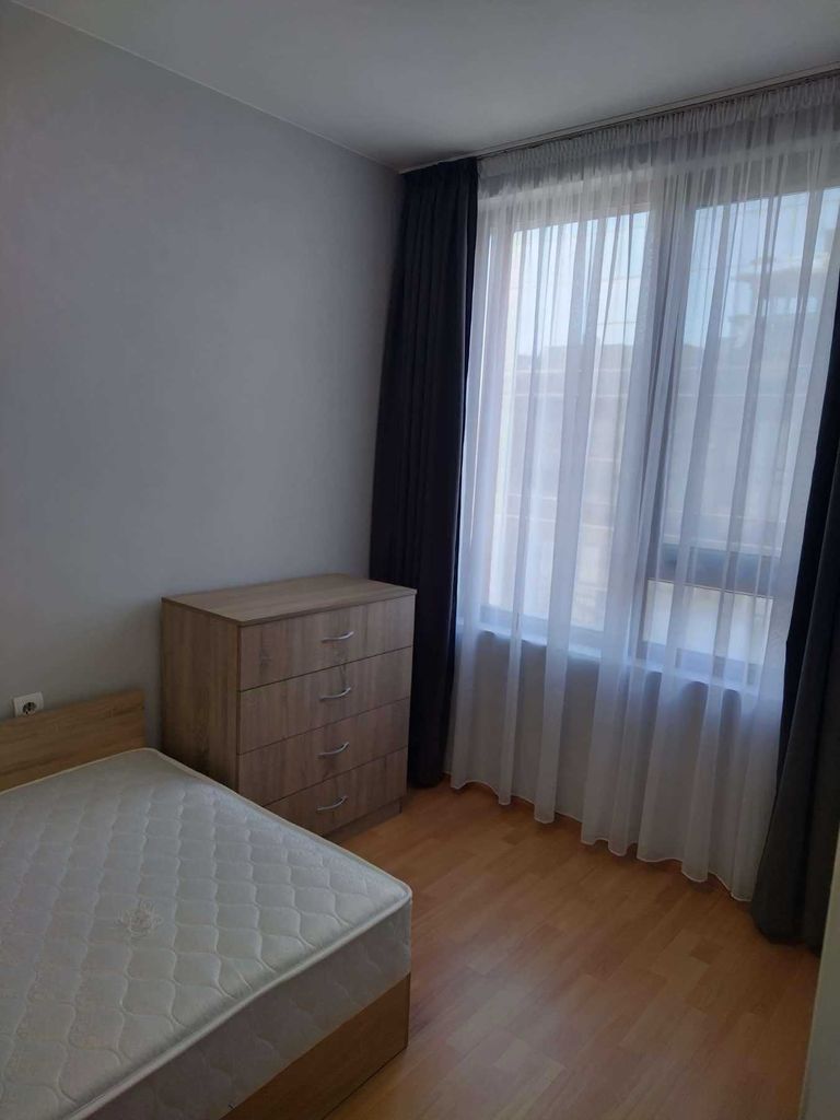 Дава се под наем Тристаен апартамент в Пловдив, Мараша - 80 кв.м за 408 € - Снимка #2