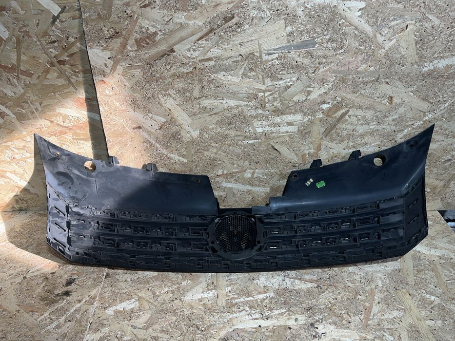 Grila centrala Volkswagen Passat b7 cod: 3AA 853 651