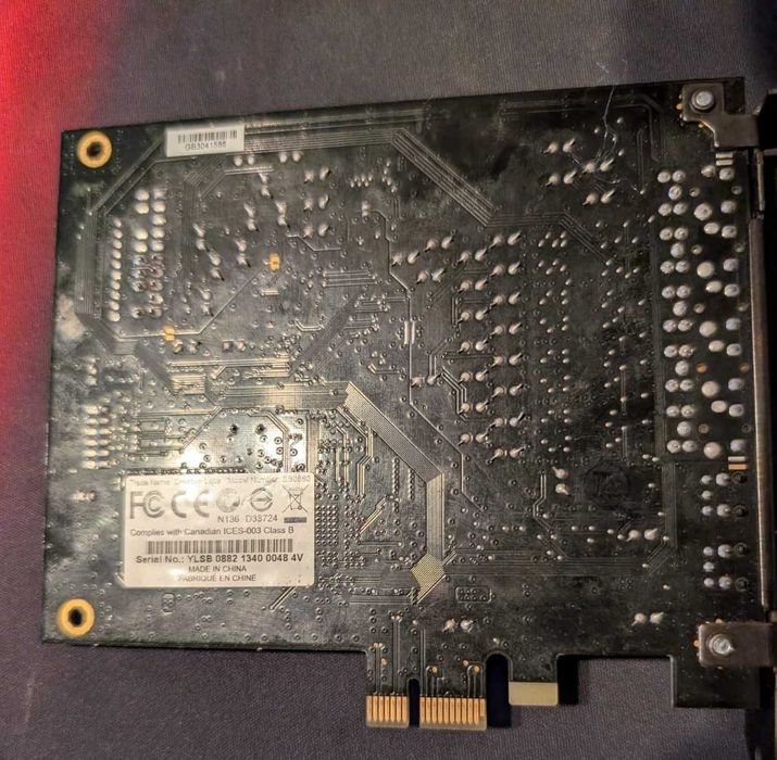 Placa de sunet Creative
 SoundBlaster X-FI Titanium (SB0880)
