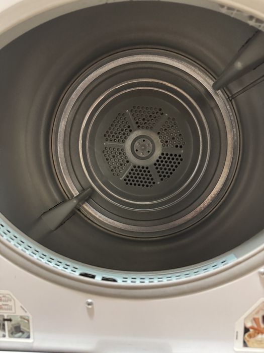 Съшилня Ariston Hotpoint TCL 731