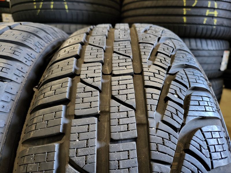 205/55/17 PIRELLI 2бр