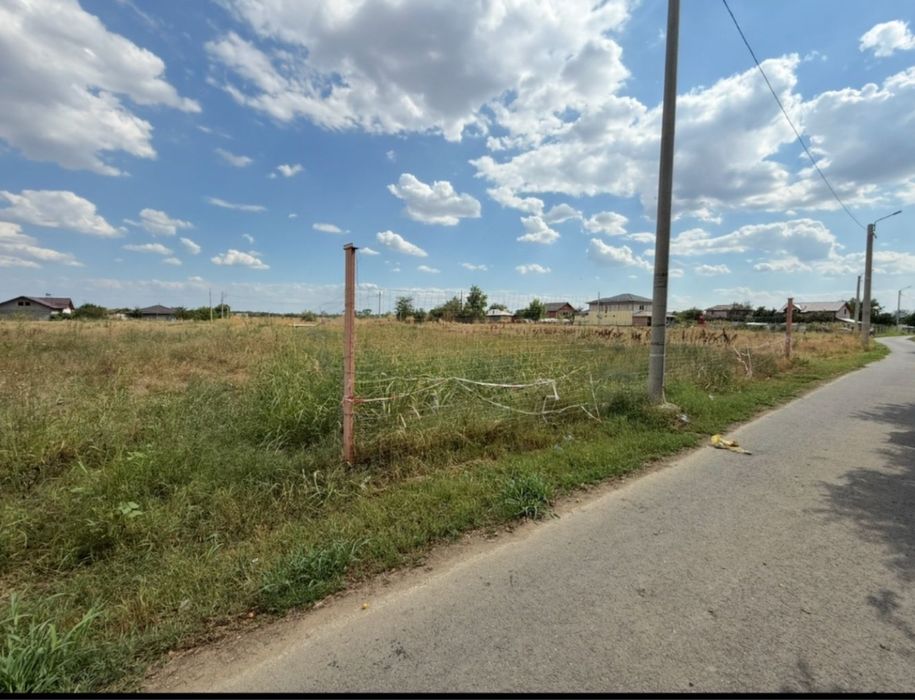Teren de casă, intravilan construibil