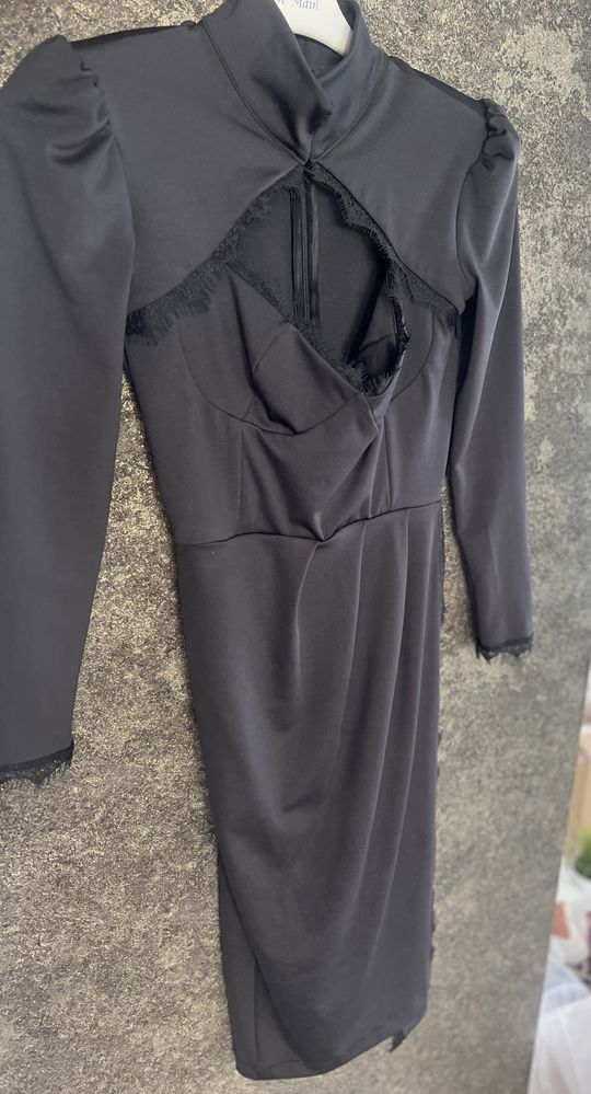 Vând rochie Foggi mărime s neagră