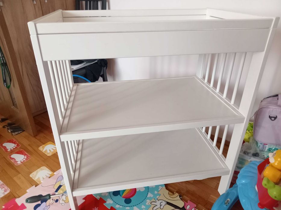 Masa de infasat bebe