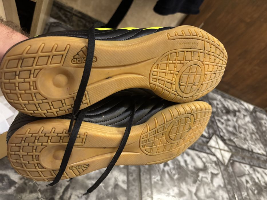 Обувки за футбол Adidas