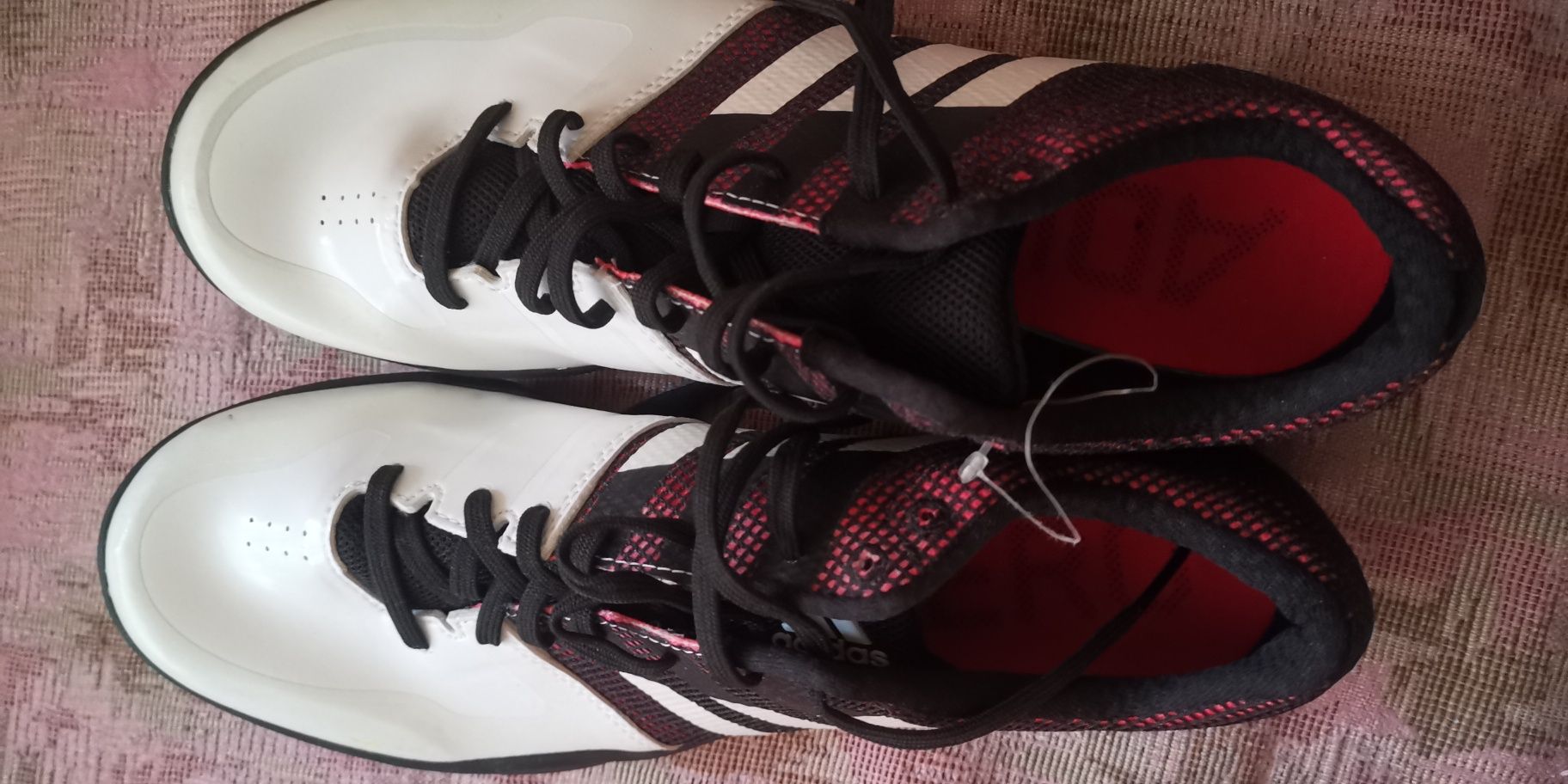 Нови, Оригинални Шпайкове Adidas, за скокове и спринт