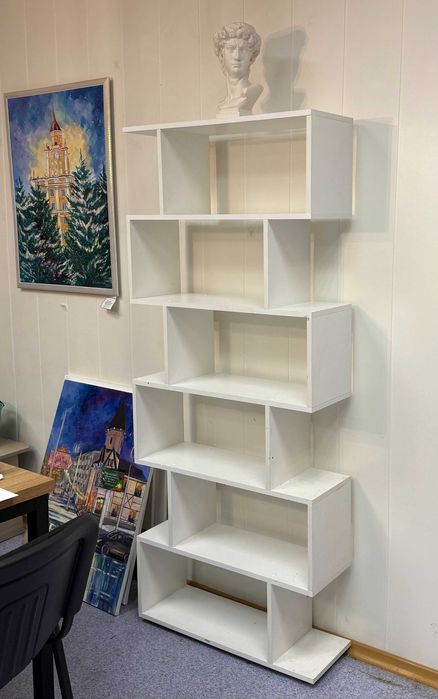 Продам белый интерьерный стеллаж