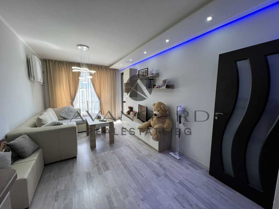 Продава се Двустаен апартамент в Пловдив, Кючук Париж - 70 кв.м за 1733 €/кв.м - Снимка #1