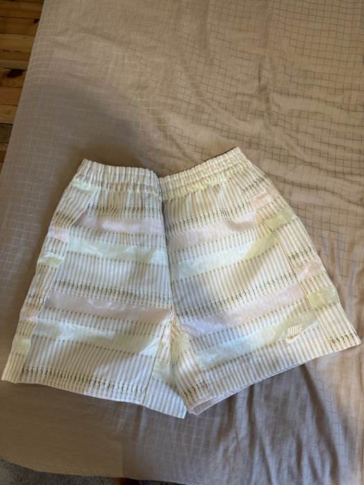 Къси панталони Nike