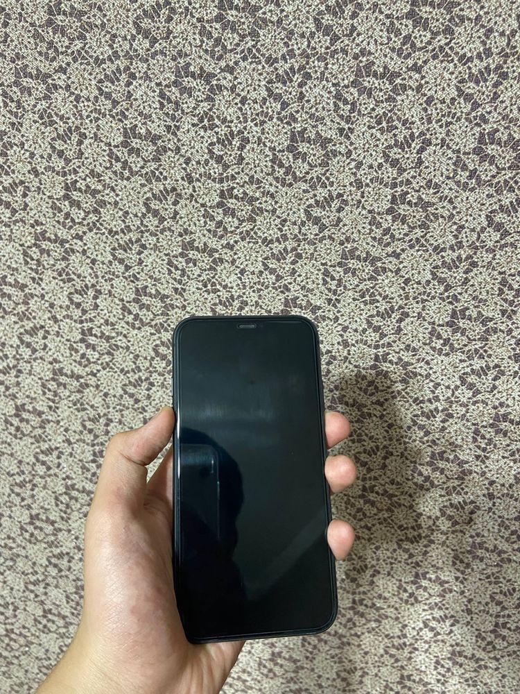 iPxone 11. Sotiladi