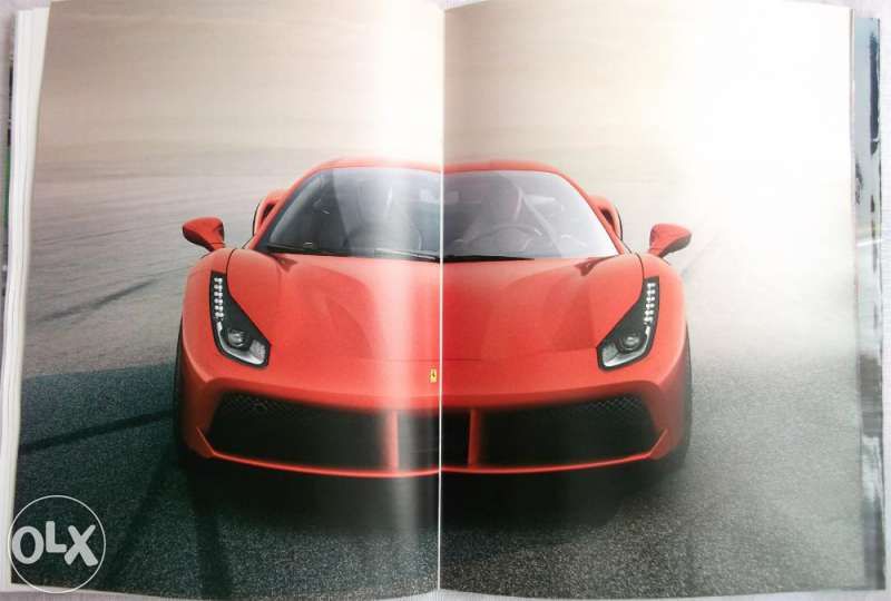 Колекционерски списание брошура автомобили Ferrari 488 GTB  и Novitec