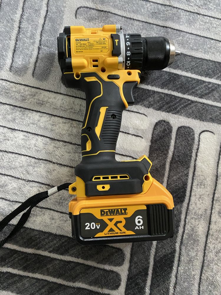 Bormasina dewalt dcd805 90nm cu percutie