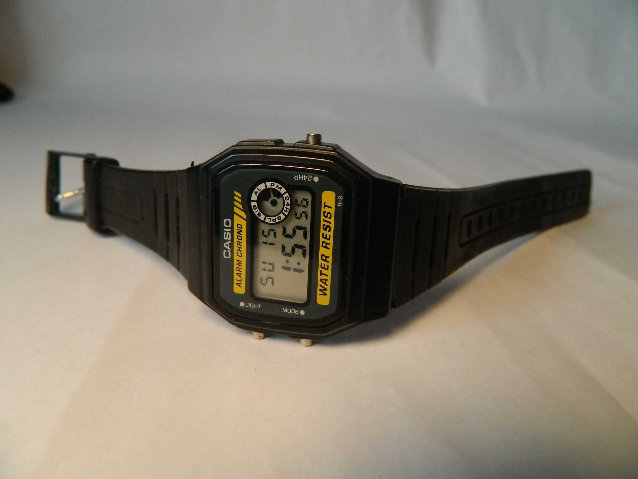 Ceas vintage unisex CASIO digital, alarm chrono cod C11