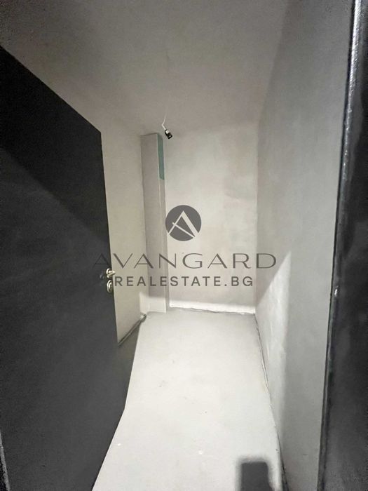 Продава се Двустаен апартамент в Пловдив, Остромила - 80 кв.м за 2059 €/кв.м - Снимка #8