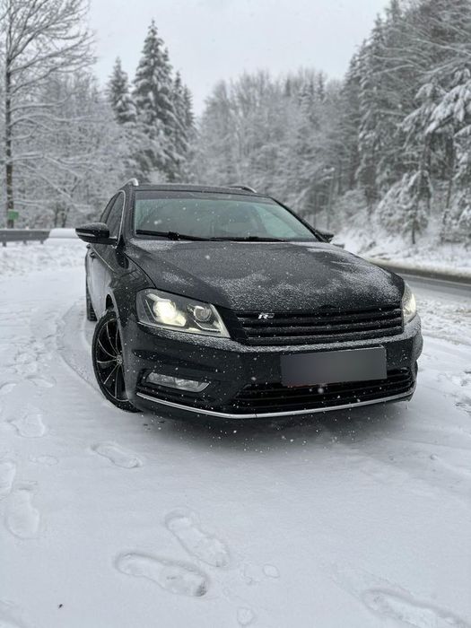 Volkswagen Passat Masina este R LINE EXTERIR FABRICA + 4x4 + DSG