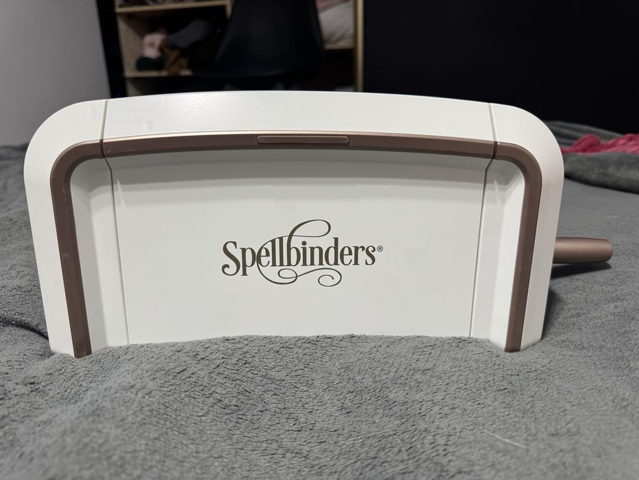 Машинка для вырубки и тиснения Spellbinders Platinum