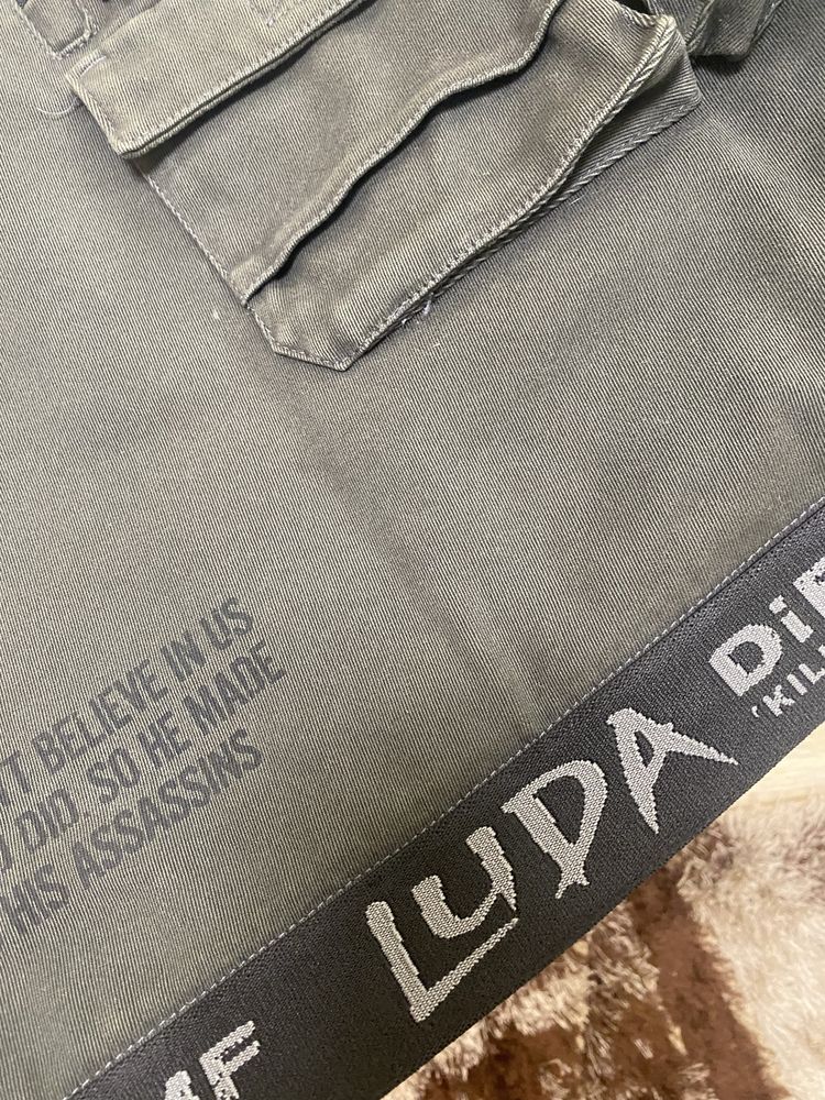 Luda жилетка съпер рядка