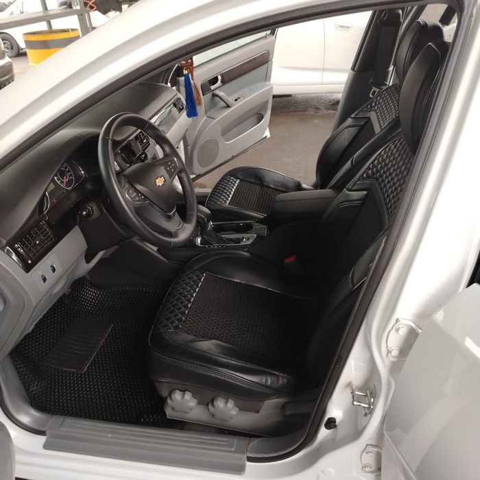 Gentra 3-poz srochna sotiladi