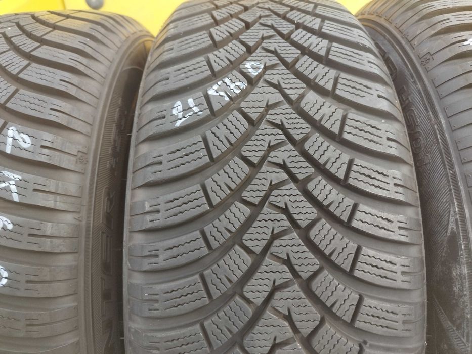 215/60/16 Falken Eurowinter 2017г 8мм 8+мм Проверени