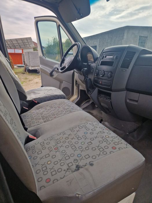 Volkswagen Crafter 2,5 TDI 8+1 An 2010