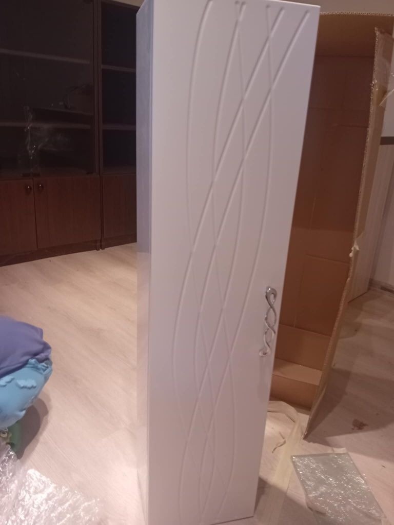 Нов Шкаф за баня