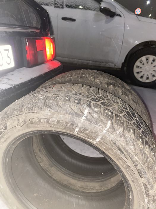 Продам Два баллона на R15 зима