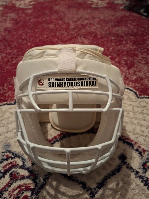 Продаю шлем на каратэ