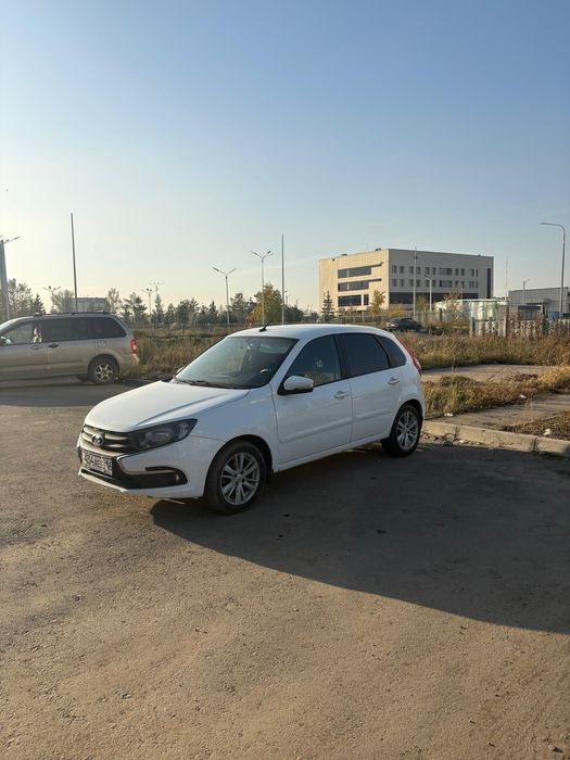 Гранта фл хэтчбек