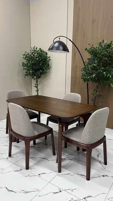 Комплект стол стулья